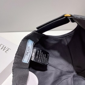 В комплекте с пылезащитным чехлом 【Prada】 Новая бейсболка, одновр