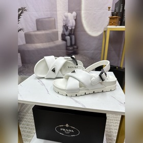 Новые мужские сандалии Prad-Prada поступили в продажу. Официальны