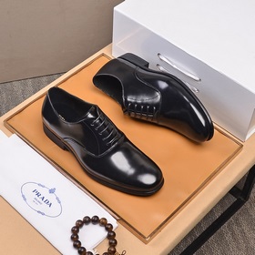 Торговая марка товара： Prada «Prada» Оригинальные кожаные туфли д