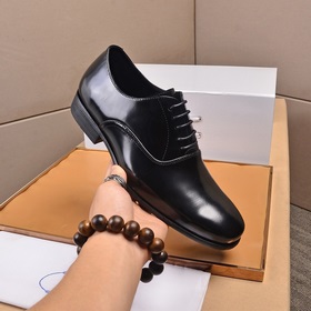 Торговая марка товара： Prada «Prada» Оригинальные кожаные туфли д
