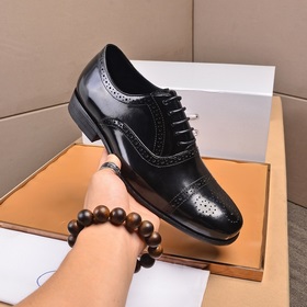 Торговая марка товара： Prada «Prada» Оригинальные кожаные туфли д