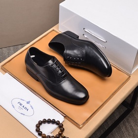 Торговая марка товара： Prada «Prada» Оригинальные кожаные туфли д