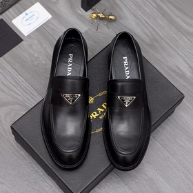 Торговая марка товара： PRADA «Prada» Официальная обувь Размеры： 3