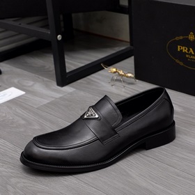 Торговая марка товара： PRADA «Prada» Официальная обувь Размеры： 3