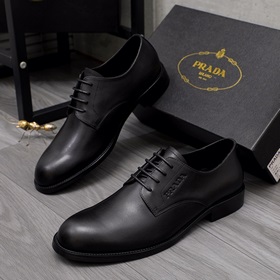 Торговая марка товара： PRADA «Prada» Официальная обувь Размеры： 3