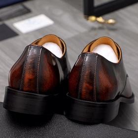 Торговая марка товара： PRADA «Prada» Официальная обувь Размеры： 3