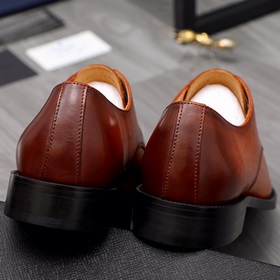 Торговая марка товара： PRADA «Prada» Официальная обувь Размеры： 3