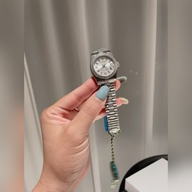 Часы Rolex 0 с циферблатом выглядят стильно и элегантно, выглядят