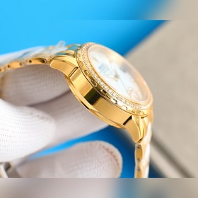 Рекомендуемый хит продаж · Воплощение многогранной богини, лучшая