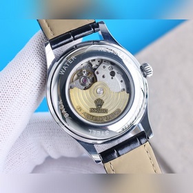 Наш магазин рекомендует! Новейшая модель Rolex для мужчин с цифер