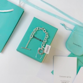 Популярный в международной торговле серебряный браслет Tiffany 92