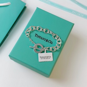 Популярный в международной торговле серебряный браслет Tiffany 92