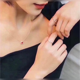 Tiffany 2023 год, новинка, круглые маленькие двойные буквы T, чер