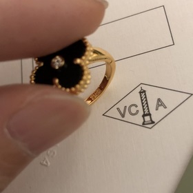 Высококачественное ювелирное изделие VCA Van Cleef & Arpels, 