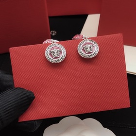 Номер FSED0014 Versace серьги-гвоздики с красными застежками