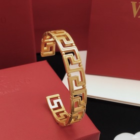 Номер FSSZ0003 Браслет Versace