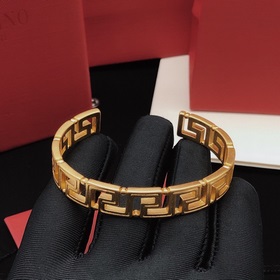 Номер FSSZ0003 Браслет Versace