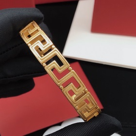 Номер FSSZ0003 Браслет Versace