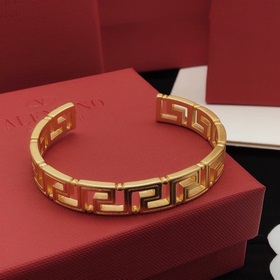 Номер FSSZ0003 Браслет Versace
