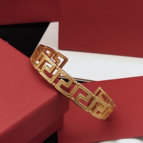 Номер FSSZ0003 Браслет Versace