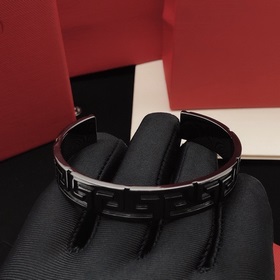 Номер FSSZ0006 Браслет Versace, черный, высококачественный, униве