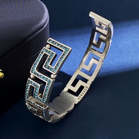 VS92 190 Versace Браслет в стиле Древней Греции с бриллиантами у