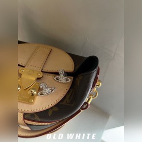 Классические серьги Vivienne Westwood Серьги-гвоздики Vivienne We