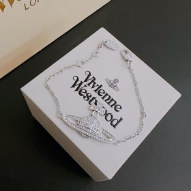 Классический браслет «Большой Сатурн» от Vivienne Westwood! Брита