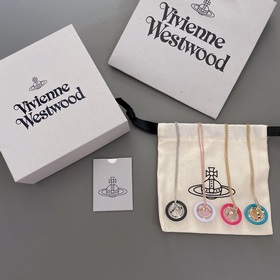 Vivienne Westwood Дорогая, что такое «планета счастья»? Вот, это