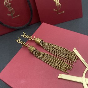 Новые роскошные серьги с бахромой от Saint Laurent, подобно вечер