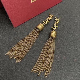Новые роскошные серьги с бахромой от Saint Laurent, подобно вечер