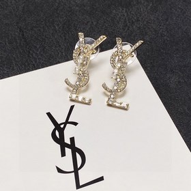 Новые серьги YSL Saint Laurent с бриллиантами. Красота никогда не