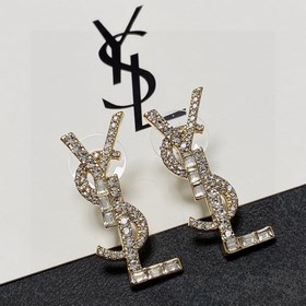 Новые серьги YSL Saint Laurent с бриллиантами. Красота никогда не