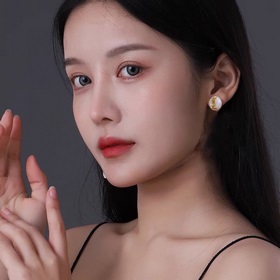 YSL Saint Laurent жемчужные серьгиз оригинального латунного матер