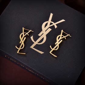 YSL Saint Laurent буквальные серьгиз оригинальной латуни. Компани