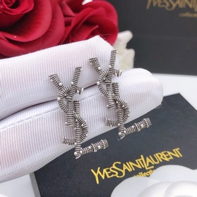 Номер YED0039 Новейшая модель YSL： серьги-гвоздики в стиле ретро,