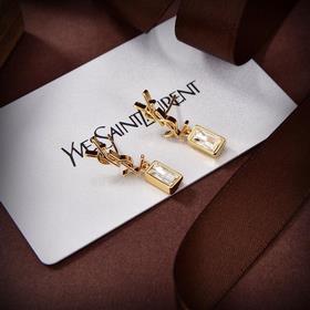 YSL Saint Laurent буквальные серьгиз оригинальной латуни. Компани