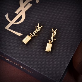 YSL Saint Laurent буквальные серьгиз оригинальной латуни. Компани
