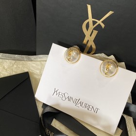 1880140  Серьги-гвоздики YSL Saint Laurent с буквами жемчужинами