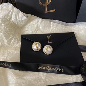1880140  Серьги-гвоздики YSL Saint Laurent с буквами жемчужинами
