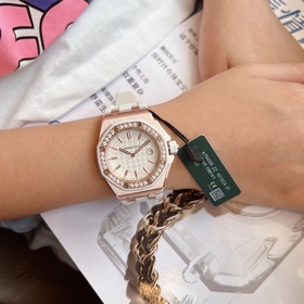 Популярная модель на сайте Aiba Audemars Piguet Royal Oak Offsho