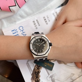 Популярная модель на сайте Aiba Audemars Piguet Royal Oak Offsho