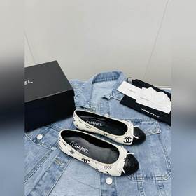 Новые балетки Chanel Это самая классическая модель Chanel, котора