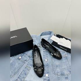 Новые балетки Chanel Это самая классическая модель Chanel, котора