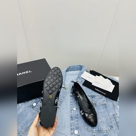 Новые балетки Chanel Это самая классическая модель Chanel, котора