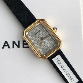 Женские кварцевые часы Chanel Black Gold Small Sugar Cube Размер