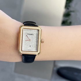 Chanel - Новая коллекция 2023 года CHANEL BOY FRIEND - Солнце, лу