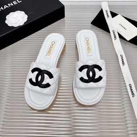 Chanel 2023 новинки на официальном сайте, синхронизированные с на