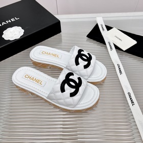Chanel 2023 новинки на официальном сайте, синхронизированные с на