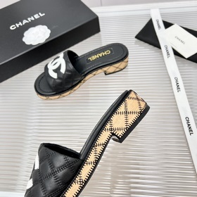 Chanel 2023 новинки на официальном сайте, синхронизированные с на